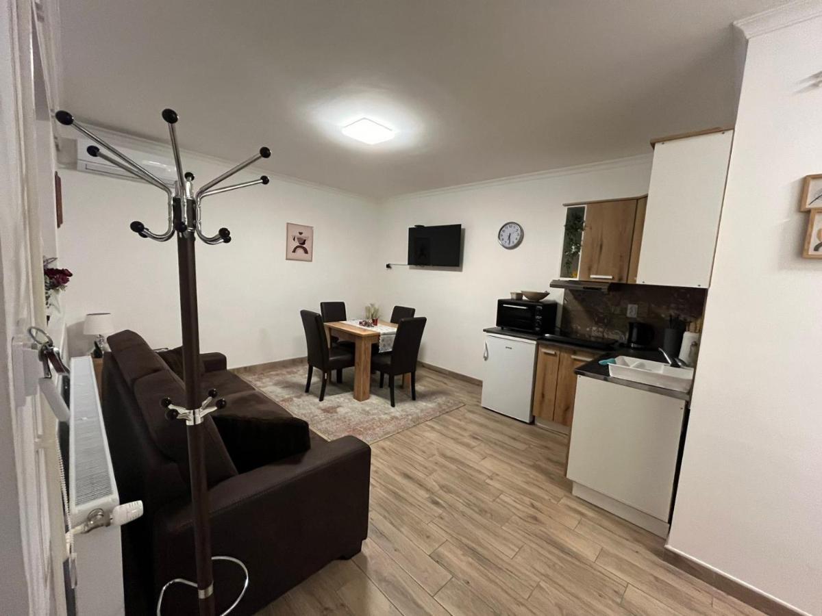 Alfa Apartmani Subotica Exterior photo